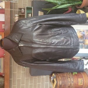 Guess men's size M black leather bomber jacket